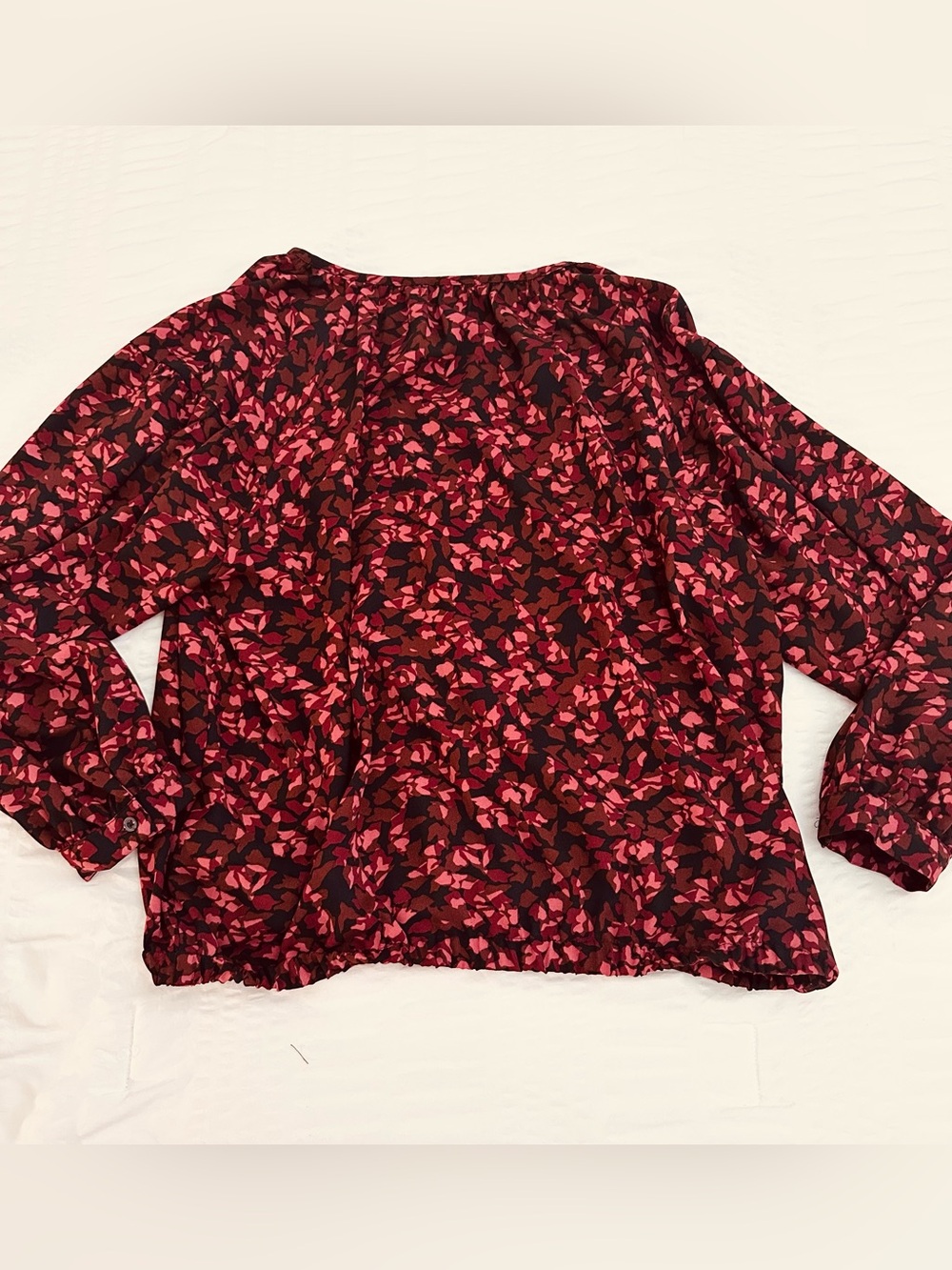 Nine West Red and Black Abstract Print Long Sleeve Blouse Medium